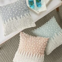 Mina Victory Textured Gradual Dots Outdoor Throw Pillow -Decor Haven Store GUEST 4bbbb9fa 4c34 47cb 990d 90cddf8a1ade